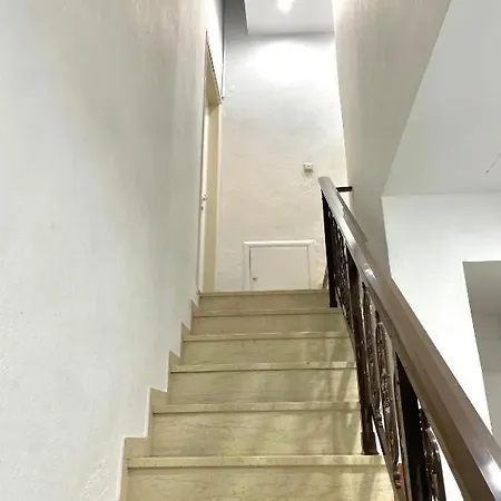 Leonora's Appartement *